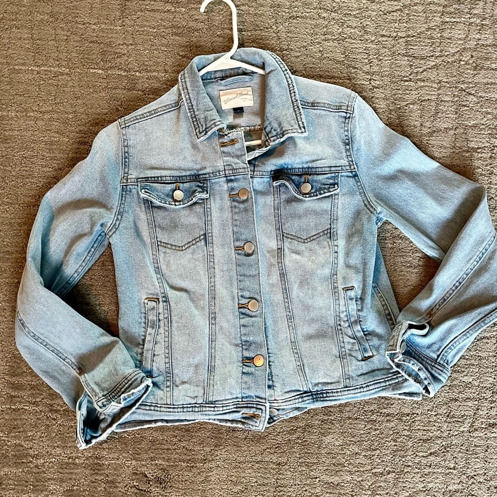 Universal Thread Jean Denim Jacket Size Medium